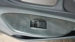 Foto de MANDO ELEVALUNAS DELANTERO DERECHO TOYOTA YARIS (NCP1/NLP1/SCP1) referencia 8481012080