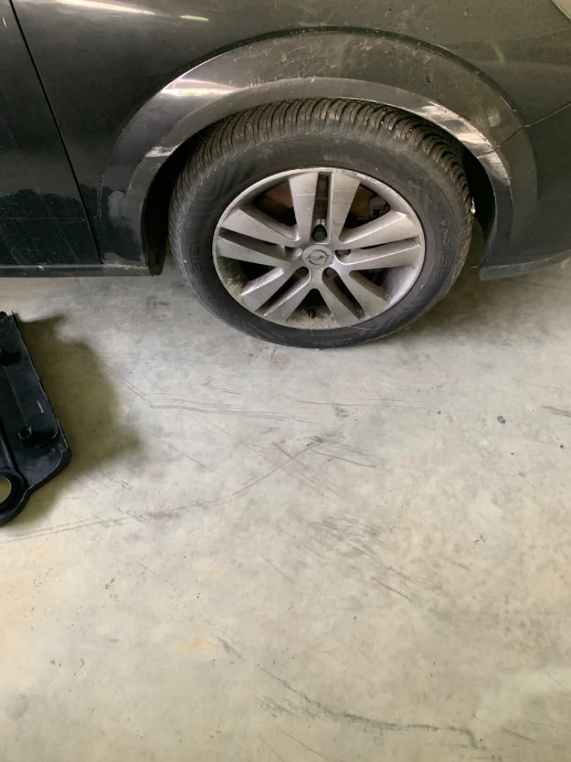Foto de PINZA DE FRENO DELANTERA DERECHA OPEL ASTRA H CARAVAN 1.9 16V CDTI CAT (Z 19 DTH / LRD) (150 CV / 110 KW)