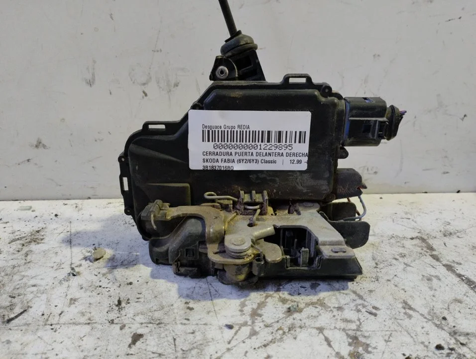 Foto de CERRADURA PUERTA DELANTERA DERECHA SKODA FABIA (6Y2/6Y3) 1.2 12V (64 CV / 47 KW) referencia 3B1837016BQ