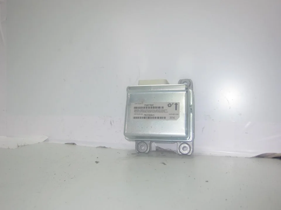 Foto de CENTRALITA AIRBAG CHRYSLER JEEP GR.CHEROKEE (ZJ)/(Z) 5.2 V8 CAT (212 CV / 156 KW) referencia 39754C