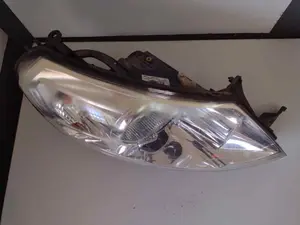Foto de FARO DERECHO PEUGEOT EXPERT FURGÓN referencia 89902604 foto 4