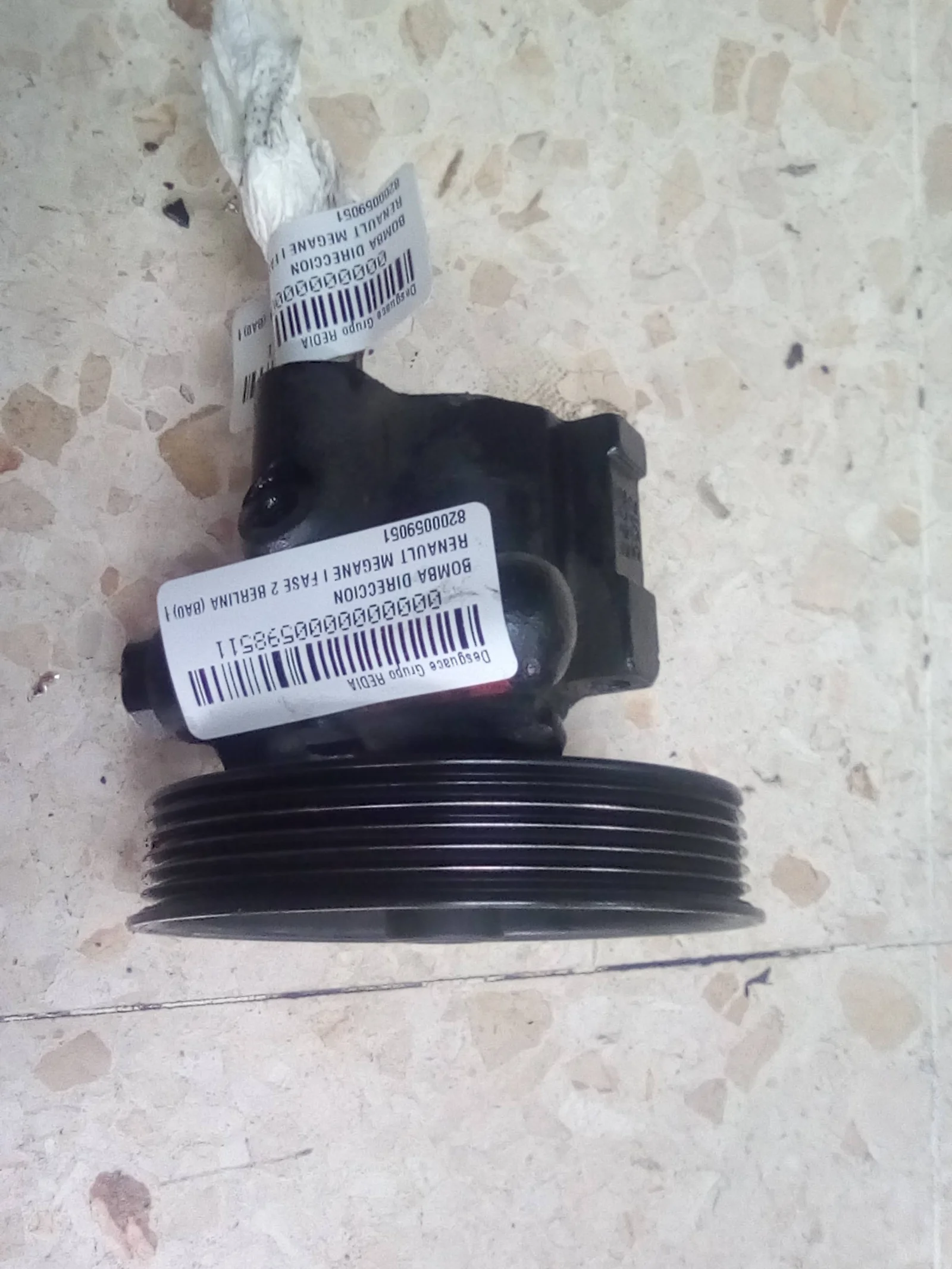 Foto de BOMBA DIRECCION RENAULT MEGANE I FASE 2 BERLINA (BA0) referencia 8200059051
