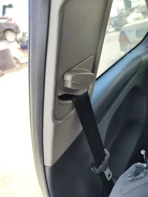 Foto de CINTURON SEGURIDAD DELANTERO DERECHO FORD FOCUS BERLINA (CAP) 1.6 TDCi CAT (90 CV / 66 KW) referencia 1480180