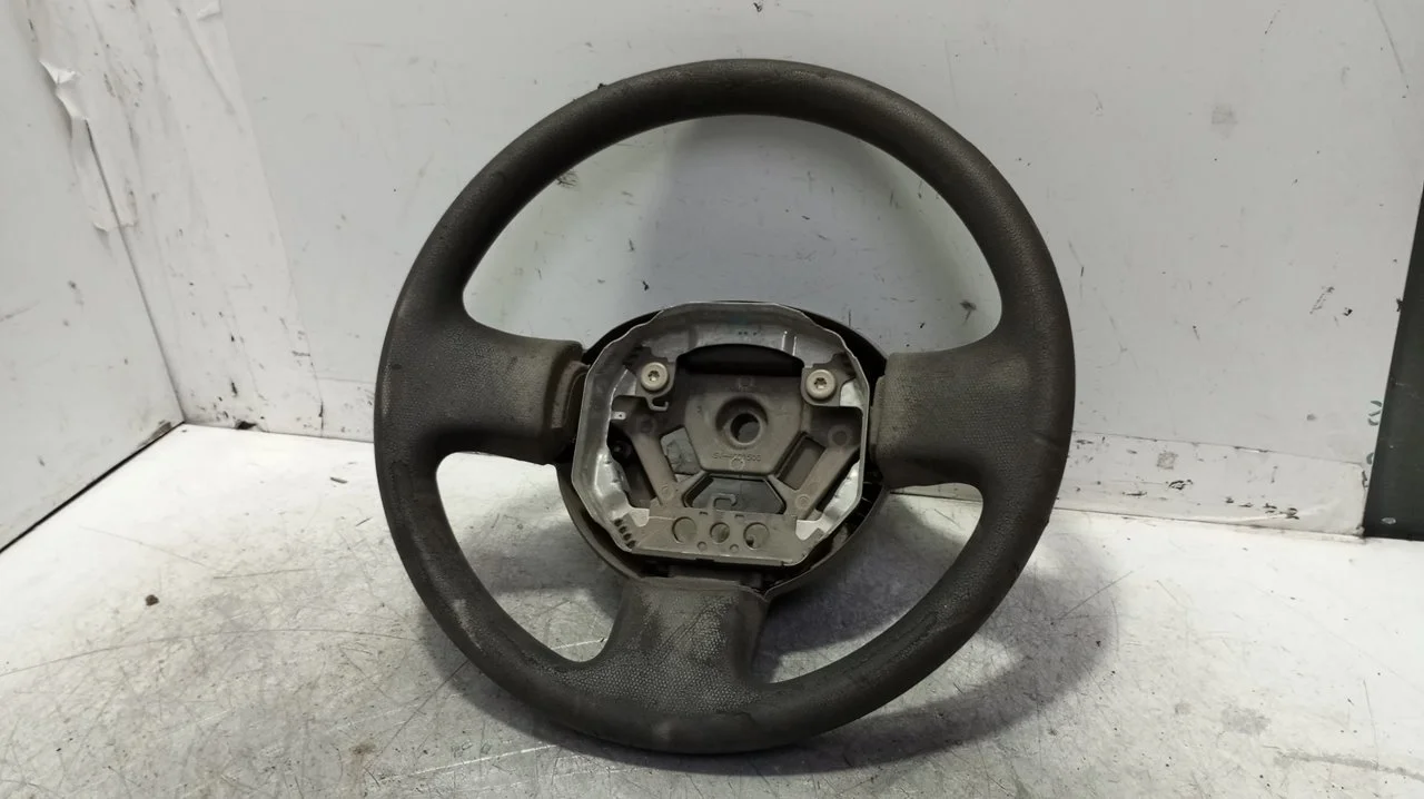 Foto de VOLANTE NISSAN MICRA (K12E) 1.2 CAT (65 CV / 48 KW) referencia 48430X11A