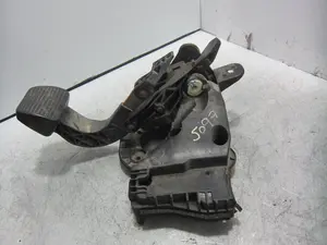 Foto de PEDAL FRENO FIAT 500X (334) 2.0 16V Multijet CAT (140 CV / 103 KW) referencia 2583340019 foto 3