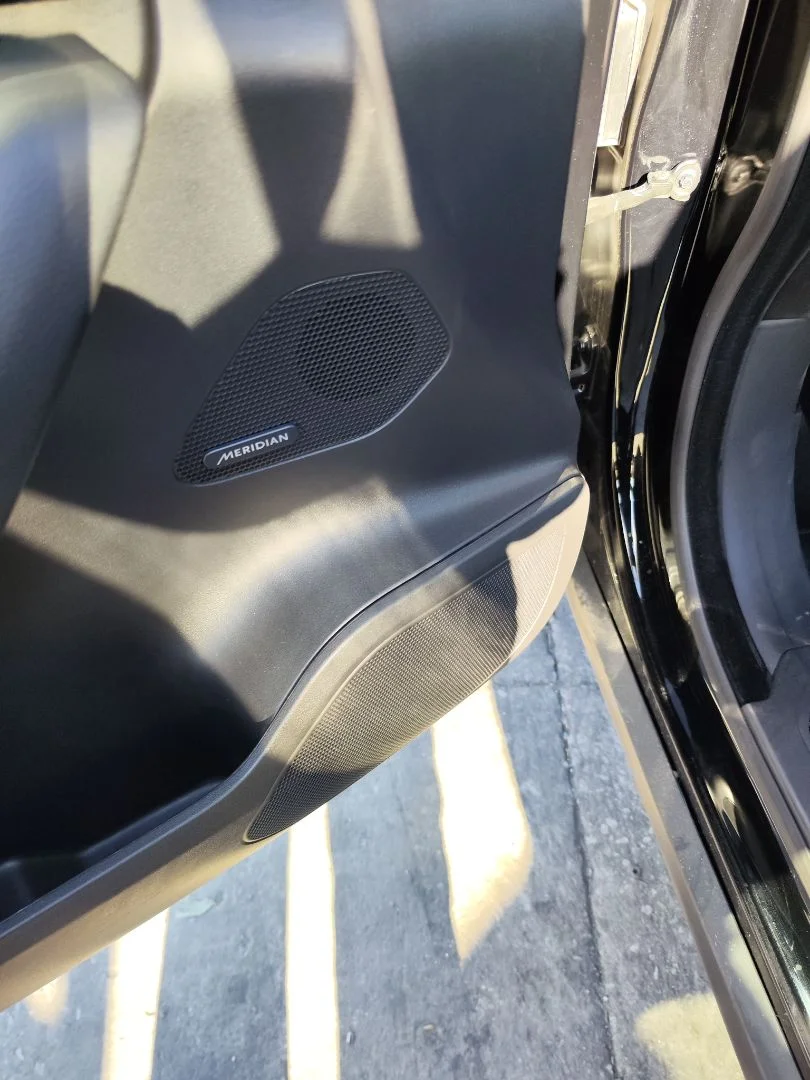 Foto de ELEVALUNAS DELANTERO IZQUIERDO JAGUAR F-PACE 3.0 V6 Diesel CAT (301 CV / 221 KW) referencia HK8323201AD