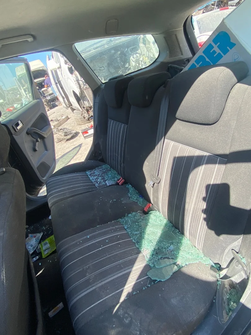 Foto de ASIENTOS TRASERO DERECHO FORD FOCUS SPORTBREAK (CB4)