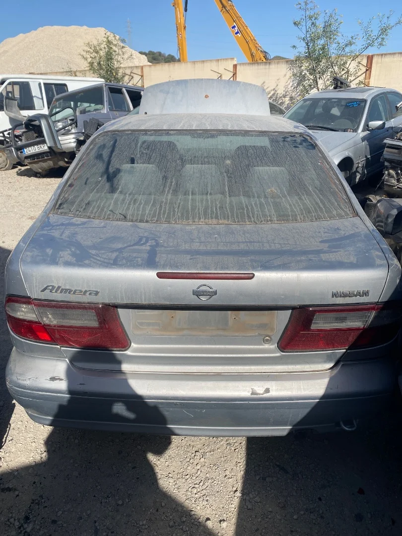 Foto de PORTON TRASERO NISSAN ALMERA (N15) 2.0 Diesel (75 CV / 55 KW)