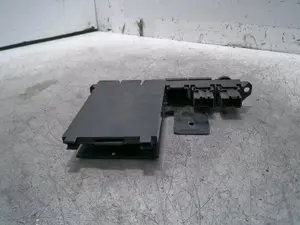 Foto de NO IDENTIFICADO SEAT IBIZA (6L1) 1.9 TDI (101 CV / 74 KW) referencia 6L1858815 foto 4