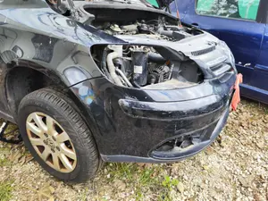Foto de PARAGOLPES DELANTERO VOLKSWAGEN GOLF PLUS V (5M1) 1.9 TDI (105 CV / 77 KW) foto 3