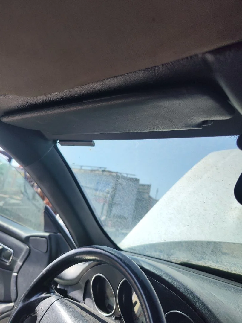 Foto de PARASOL IZQUIERDO MERCEDES-BENZ SLK (BM 170) ROADSTER 2.0 16V CAT (136 CV / 100 KW)