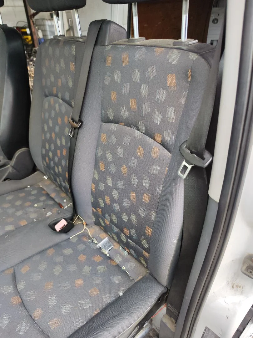 Foto de CINTURON SEGURIDAD DELANTERO DERECHO MERCEDES-BENZ VIANO (639) 2.1 CDI CAT (150 CV / 110 KW) referencia A6398603885 9A86