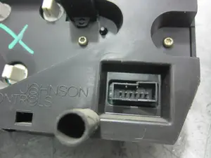 Foto de MANDO CALEFACCION / AIRE ACONDICIONADO PEUGEOT 307 BREAK / SW (S1)(04.2002) 2.0 HDi CAT (90 CV / 66 KW) referencia 96430991XT foto 3