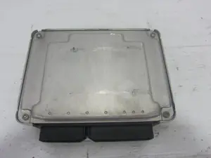 Foto de CENTRALITA MOTOR UCE AUDI A4 BERLINA (8E) 1.9 TDI (131 CV / 96 KW) referencia 038906019JT foto 3
