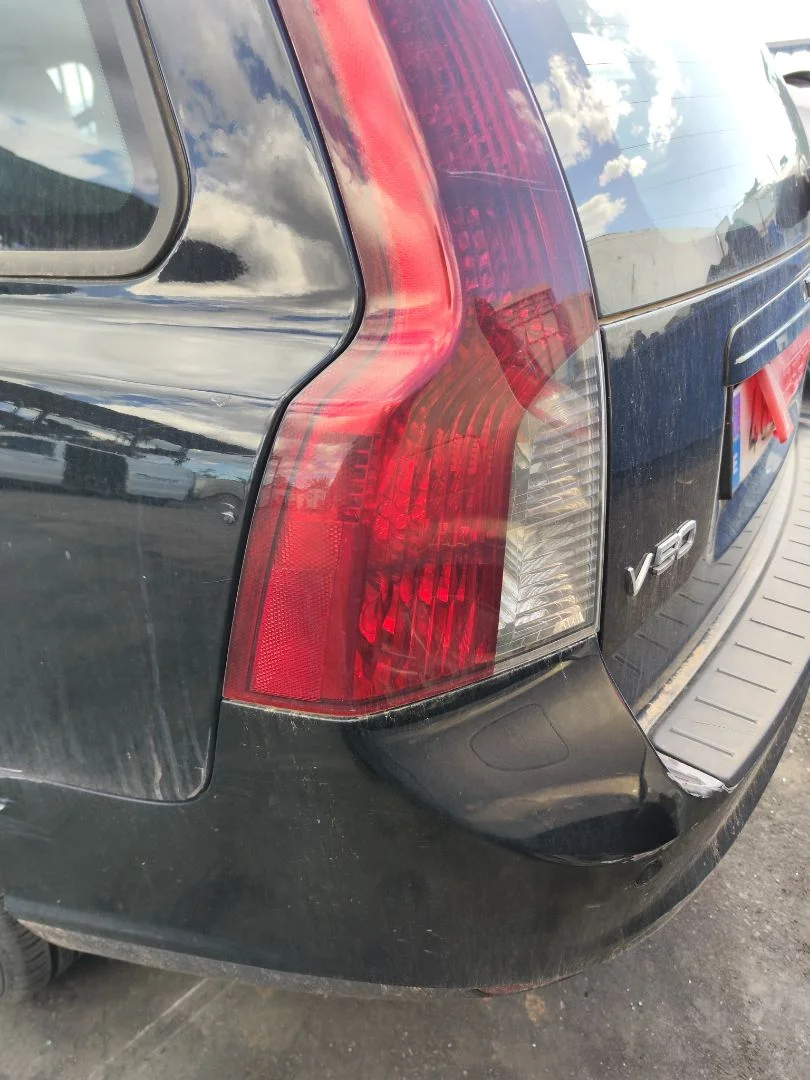 Foto de PILOTO TRASERO IZQUIERDO VOLVO V50 FAMILIAR 2.0 Diesel CAT (136 CV / 100 KW) referencia 30763511