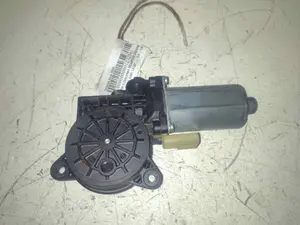 Foto de MOTOR ELEVALUNAS DELANTERO IZQUIERDO FORD FIESTA (CBK) referencia 130821938 foto 4