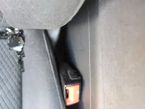 Foto de PRETENSOR AIRBAG DERECHO AUDI A6 AVANT (4GD) 2.0 16V TDI (190 CV / 140 KW)