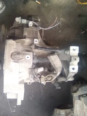Foto de CAJA CAMBIOS SKODA OCTAVIA BERLINA (1U2) referencia FGR foto 3