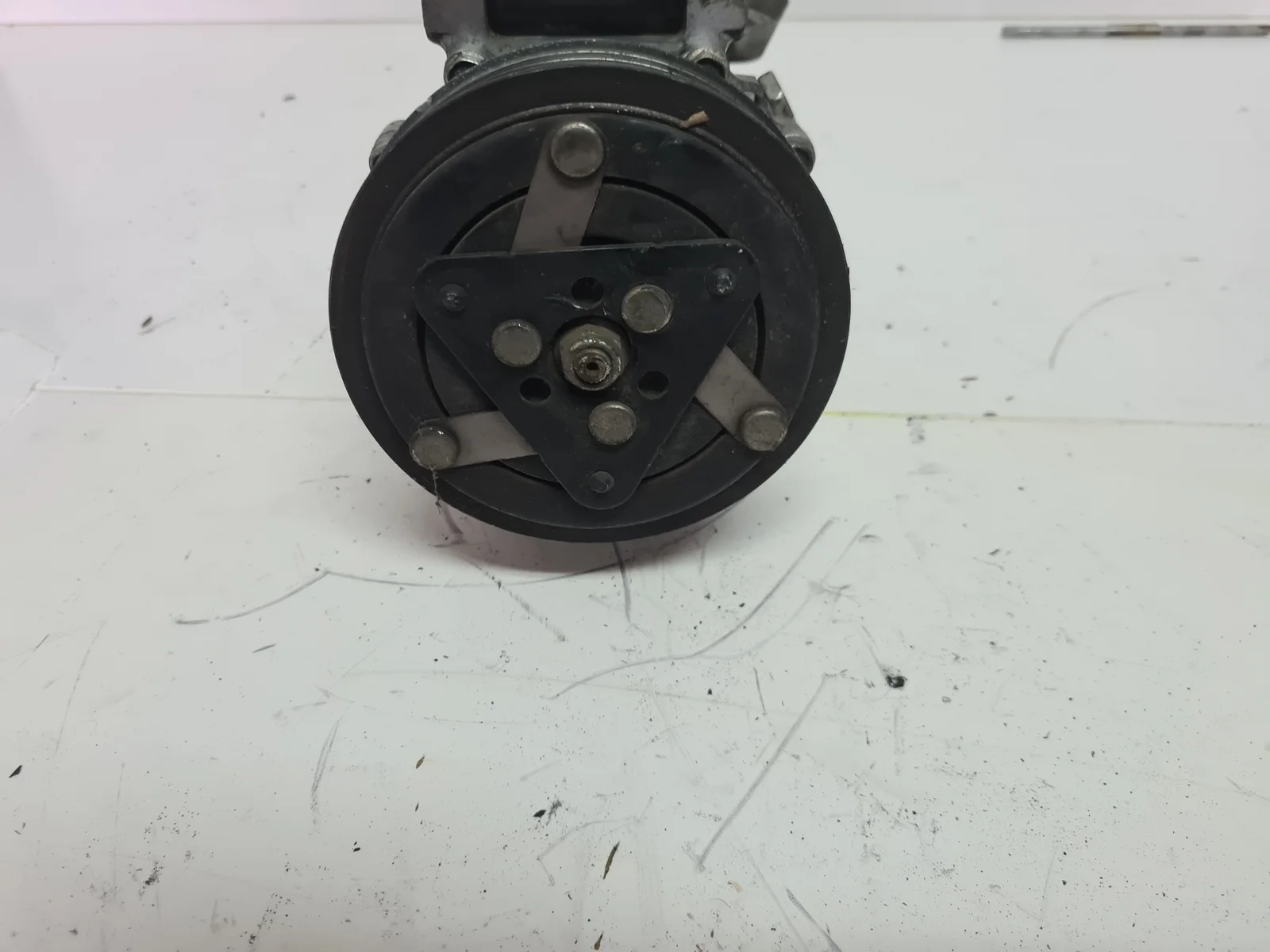 Foto de COMPRESOR AIRE ACONDICIONADO CITROEN C3 referencia 965519680