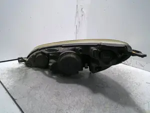 Foto de FARO DERECHO PEUGEOT 407 2.0 16V HDi FAP CAT (RHR / DW10BTED4) (136 CV / 100 KW) referencia 0301213272 foto 3