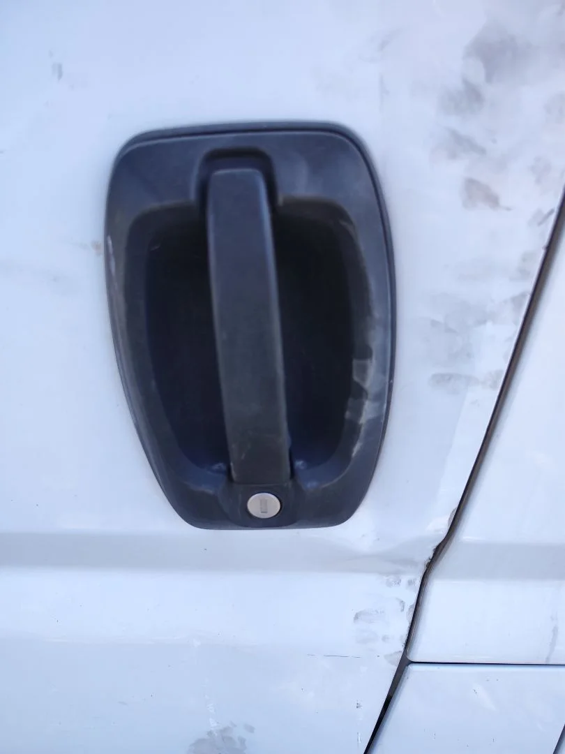 Foto de MANETA EXTERIOR DELANTERA IZQUIERDA FIAT DUCATO 3 MAXI FURGÓN TS 35 (295) 2.3 JTD CAT (148 CV / 109 KW) referencia 0735801751