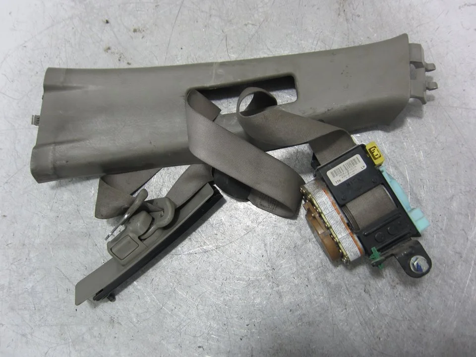 Foto de CINTURON SEGURIDAD DELANTERO DERECHO HONDA CR-V (RD8) 2.0 VTEC CAT (150 CV / 110 KW) referencia N1712