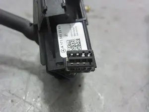 Foto de MANDO LIMPIA MERCEDES-BENZ CLS (BM 219) 5.0 V8 24V CAT (306 CV / 225 KW) referencia A1715402245 foto 2