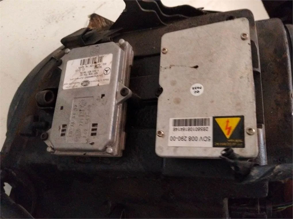 Foto de FARO IZQUIERDO SIN MARCA SIN MODELO referencia A0038205826