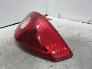 Foto de PILOTO TRASERO DERECHO OPEL CORSA D 1.2 16V CAT (Z 12 XEP / LB4) (80 CV / 59 KW) referencia 89038961A