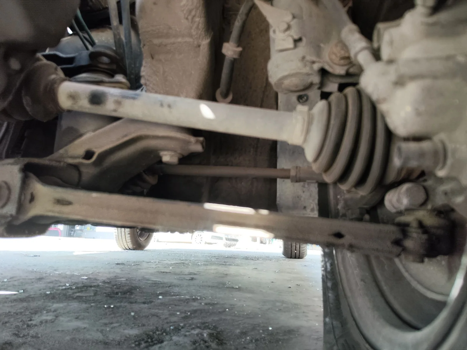 Foto de BRAZO SUSPENSION DELANTERO IZQUIERDO SEAT IBIZA (6K1) 1.4 (60 CV / 44 KW)