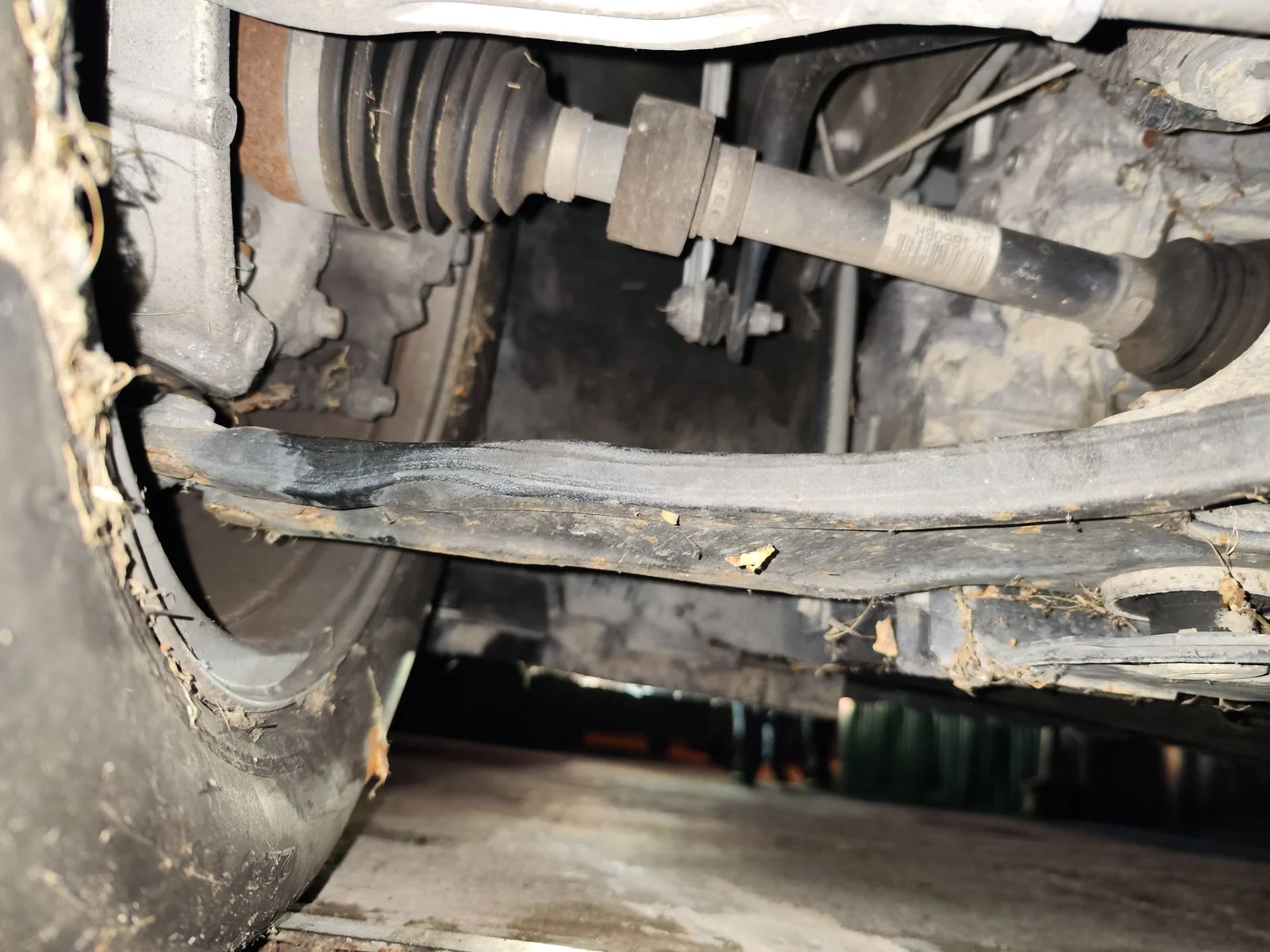 Foto de BRAZO SUSPENSION DELANTERO IZQUIERDO RENAULT TALISMAN SPORT TOURER 1.6 dCi Diesel FAP Energy (131 CV / 96 KW) referencia 545051645R
