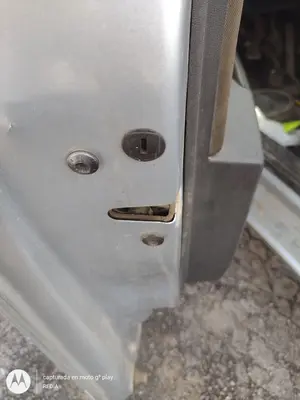 Foto de CERRADURA PUERTA DELANTERA IZQUIERDA SEAT LEON (1P1) 1.9 TDI (105 CV / 77 KW) referencia 1P1837015