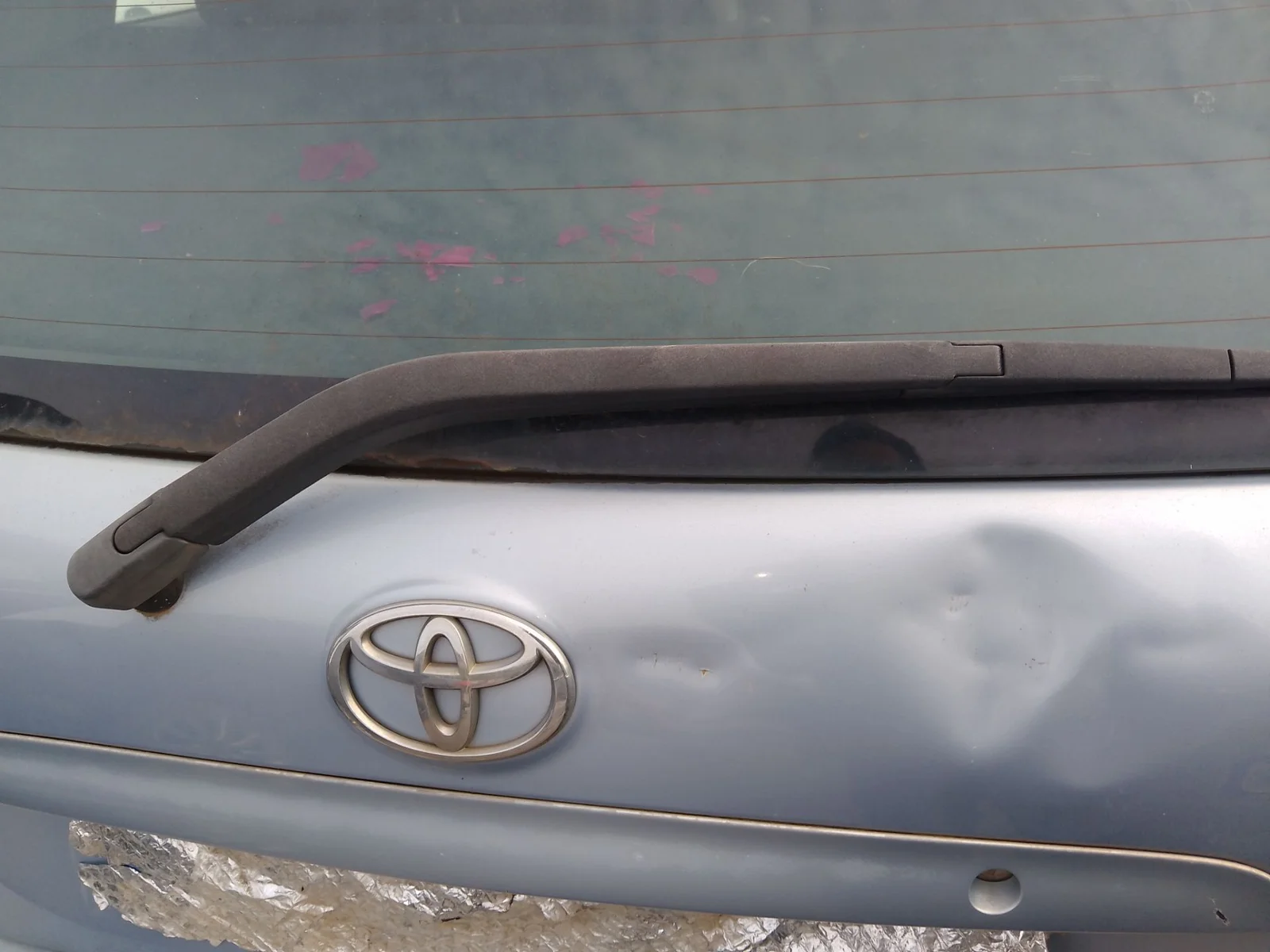 Foto de MOTOR LIMPIA TRASERO TOYOTA COROLLA (E12) 1.4 16V CAT (97 CV / 71 KW)