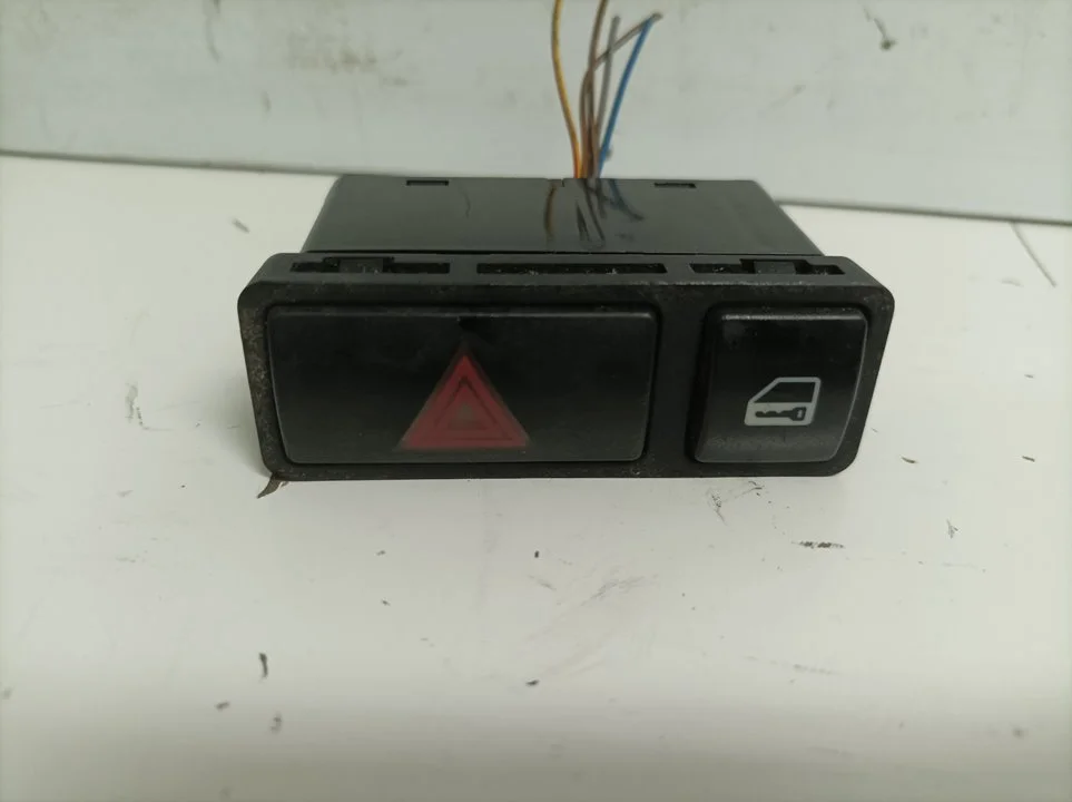 Foto de WARNING BMW SERIE 3 BERLINA (E46) referencia 61318368920