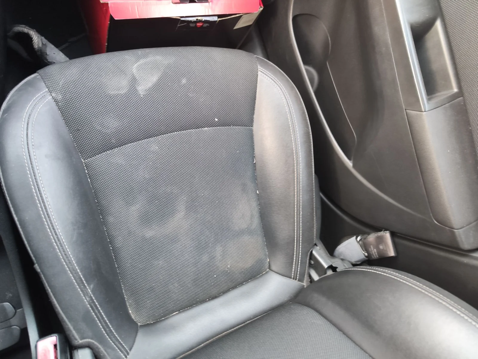 Foto de ASIENTO DELANTERO DERECHO CHEVROLET CRUZE 2.0 Diesel CAT (163 CV / 120 KW) referencia 95018207