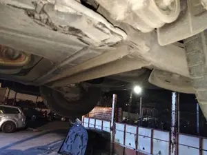 Foto de PUENTE TRASERO VOLKSWAGEN PASSAT BERLINA (3B2) 1.9 TDI (110 CV / 81 KW) referencia 8E0500051T