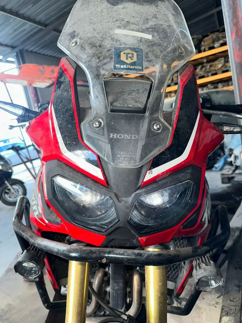 Foto de CUPULA HONDA CRF 1000L AFRICA TWIN 998 cm3 - 70 kW (95 CV / 70 KW)