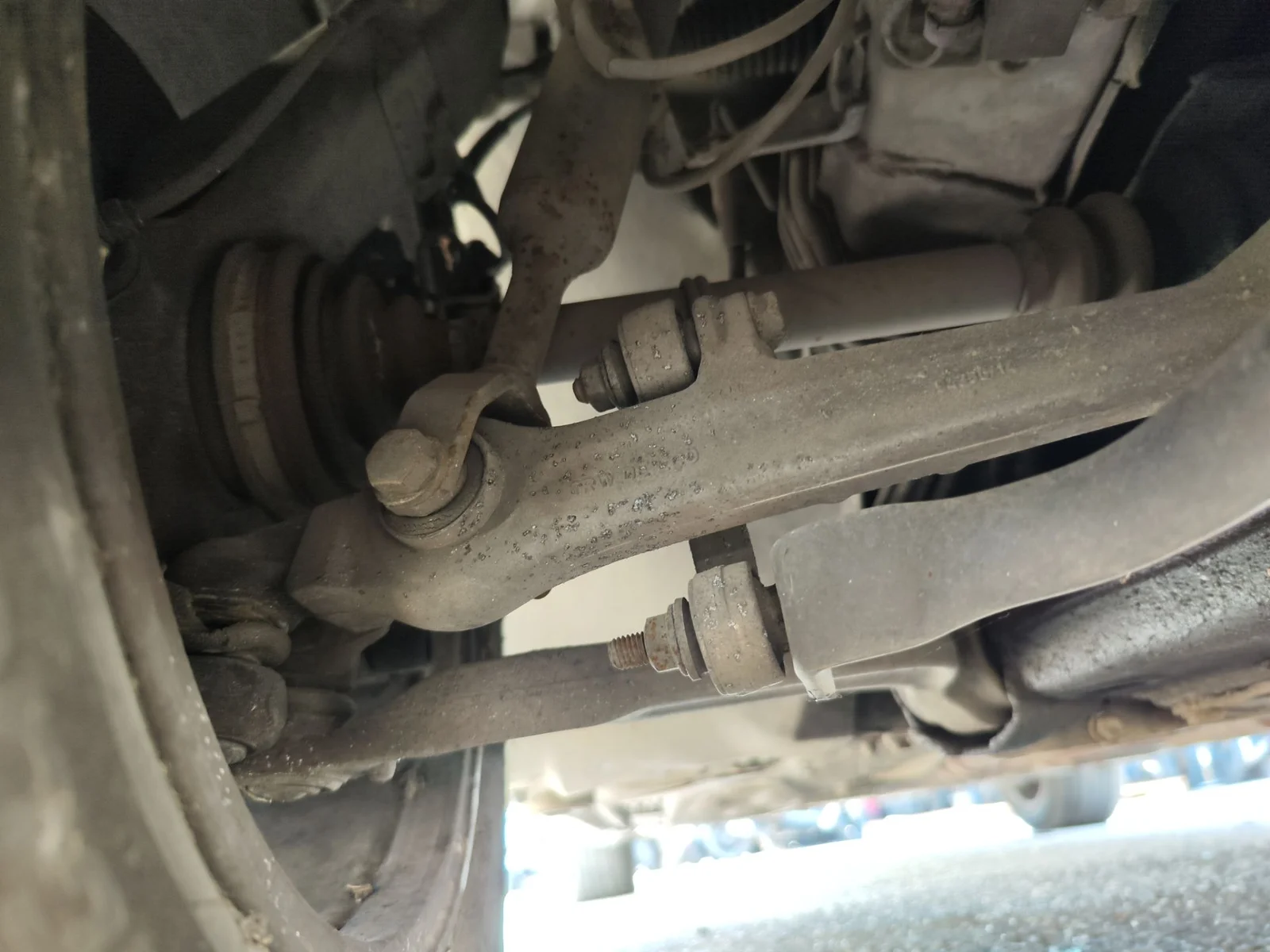 Foto de TRANSMISION DELANTERA DERECHA AUDI A8 (D2) 4.2 V8 40V (310 CV / 228 KW)