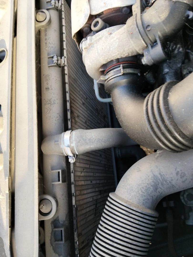 Foto de RADIADOR AGUA PEUGEOT 308 SW 1.6 HDi FAP CAT (9HZ / DV6TED4) (109 CV / 80 KW)