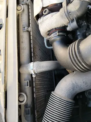 Foto de RADIADOR AGUA PEUGEOT 308 SW 1.6 HDi FAP CAT (9HZ / DV6TED4) (109 CV / 80 KW)