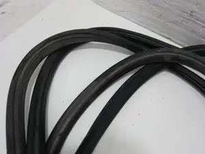 Foto de GOMAS CONTORNO PUERTA PORSCHE MACAN (95BA) foto 3