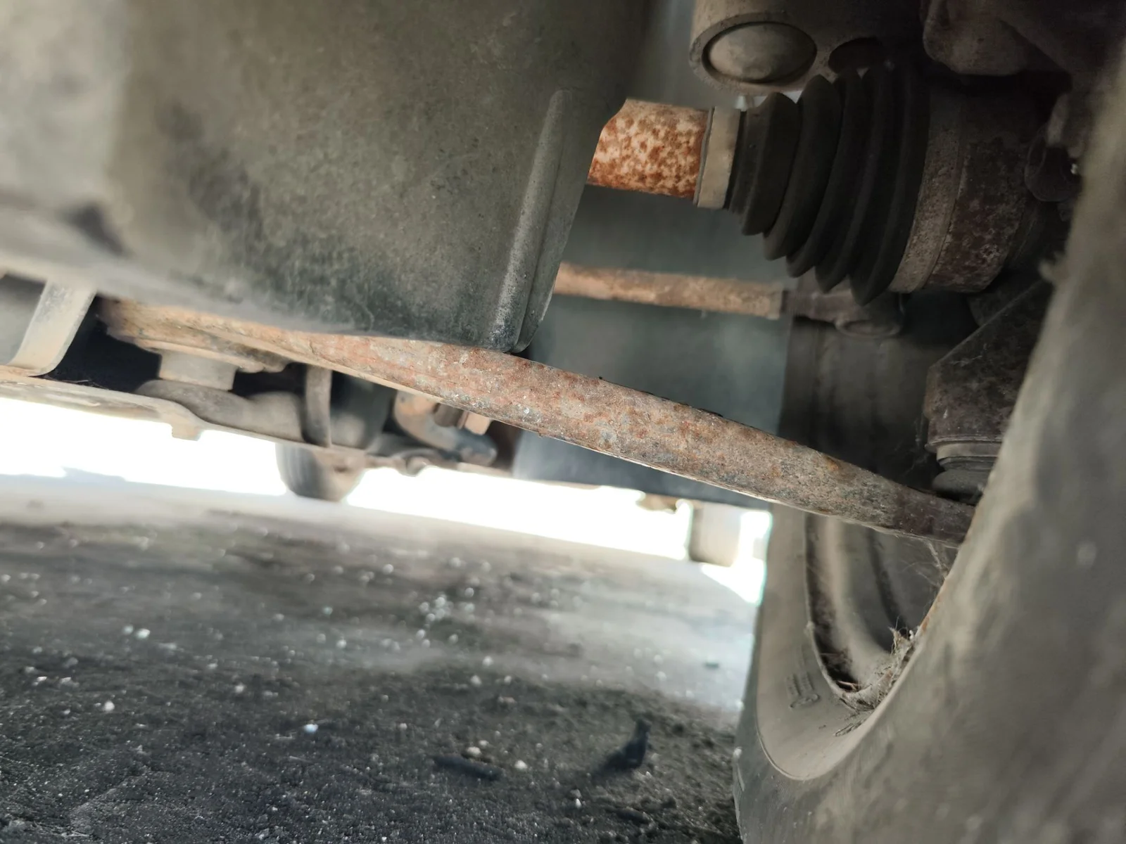 Foto de BRAZO SUSPENSION DELANTERO IZQUIERDO PEUGEOT 307 BERLINA (S2) 1.4 16V CAT (KFU / ET3J4) (88 CV / 65 KW)