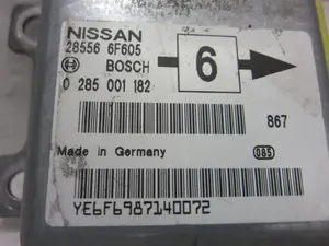 Foto de CENTRALITA AIRBAG NISSAN MICRA (K11) 1.0 16V CAT (54 CV / 40 KW) referencia 0285001182 foto 2