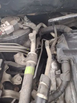 Foto de TUBOS AIRE ACONDICIONADO TOYOTA COROLLA VERSO (R1) 2.2 Turbodiesel CAT (136 CV / 100 KW)