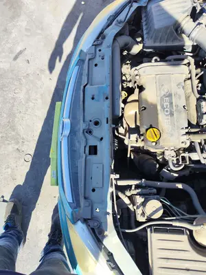 Foto de PANEL FRONTAL OPEL CORSA C 1.2 16V CAT (Z 12 XEP / LB4) (80 CV / 59 KW)