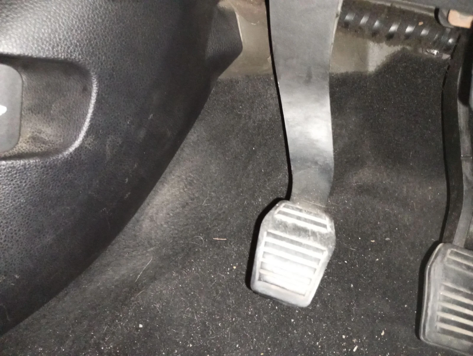 Foto de PEDAL EMBRAGUE FORD FIESTA (CBK) 1.4 TDCi CAT (68 CV / 50 KW) referencia 1766725