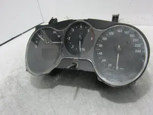 Foto de CUADRO INSTRUMENTOS SEAT ALTEA (5P1) 1.9 TDI (105 CV / 77 KW) referencia 110080280003 foto 4