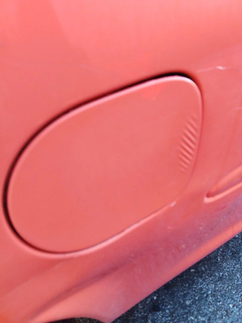 Foto de TAPA EXTERIOR COMBUSTIBLE FIAT SEICENTO (187) 0.9 CAT (39 CV / 29 KW)