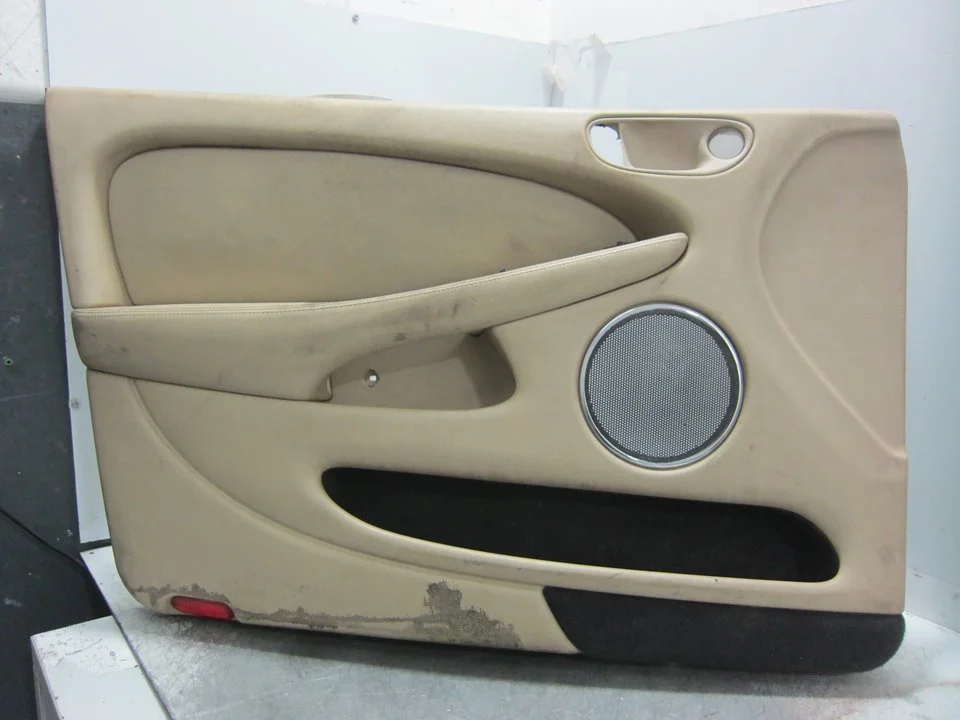 Foto de GUARNECIDO PUERTA DELANTERA IZQUIERDA JAGUAR X-TYPE 2.0 Diesel CAT (131 CV / 96 KW)