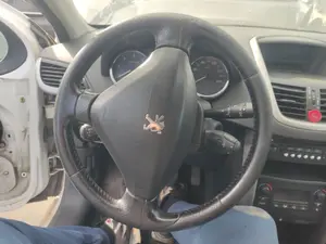 Foto de VOLANTE PEUGEOT 207 1.6 HDi FAP CAT (9HZ / DV6TED4) (109 CV / 80 KW) referencia 4109LP